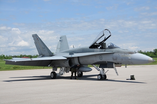 Canada nâng cấp quy mô lớn các phi đội máy bay “Ong bắp cày”